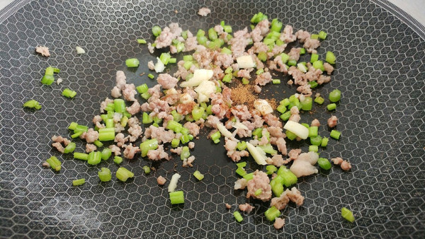 香芹肉酱烧瓜条