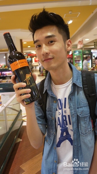 男生带什么美瞳好