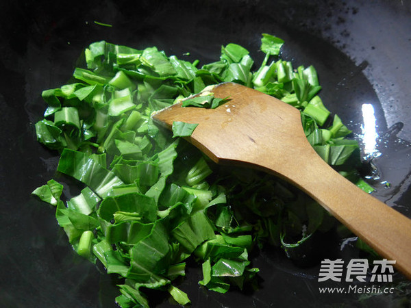 油菜蕻鸡蛋煮汤圆