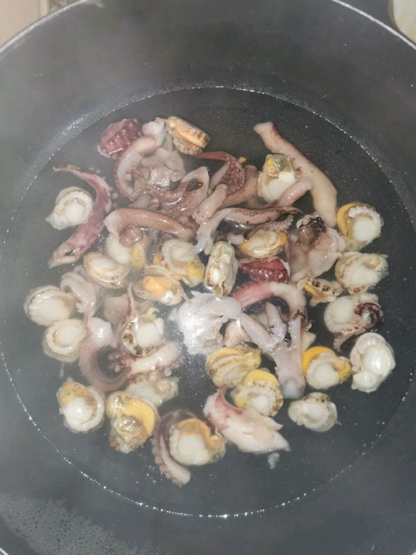 小炒扇贝肉鱿鱼丝