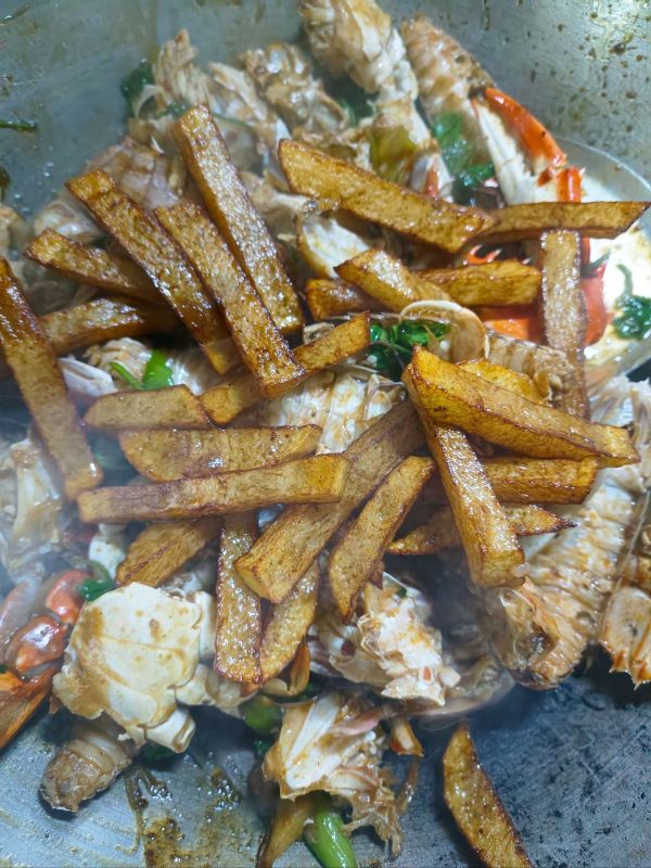 麻辣香锅虾爬子螃蟹