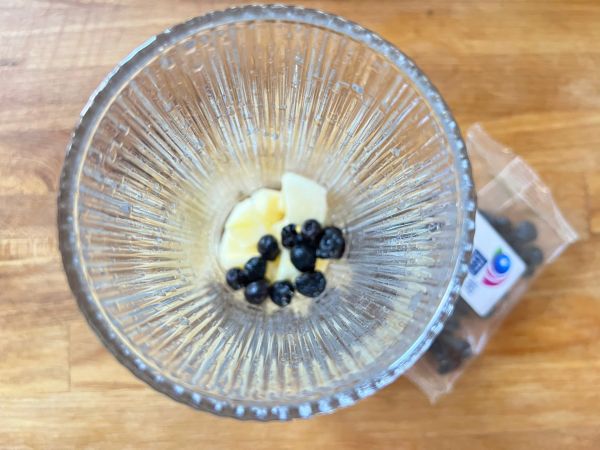 冰冰凉凉蓝莓气泡水