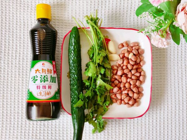 凉拌黄瓜花生米