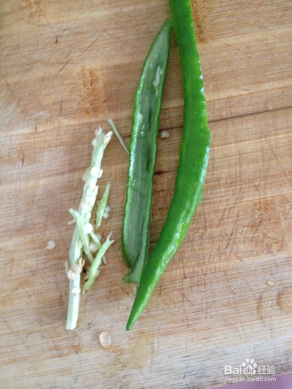 [瘦身健康素菜]芹菜炒豆干的做法