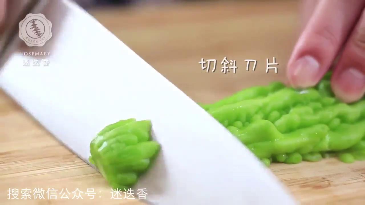 苦瓜炒肉丝怎么做