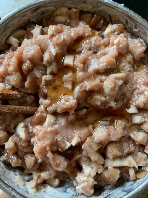 猪肉香菇馅儿馄饨