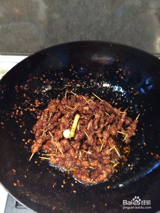 怎样制作烧烤？怎样制作牙签肉烧烤？