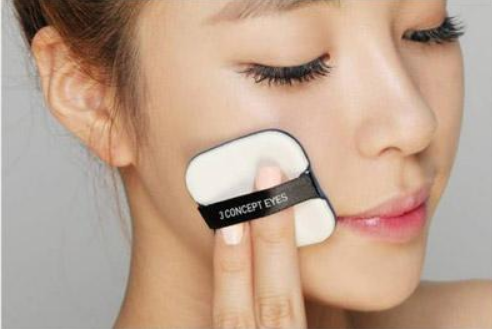 提亮液怎么用啊,是用完BB霜之后吗?是怎样的使用顺序啊