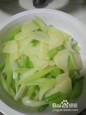 教你做芹菜还可以这样吃