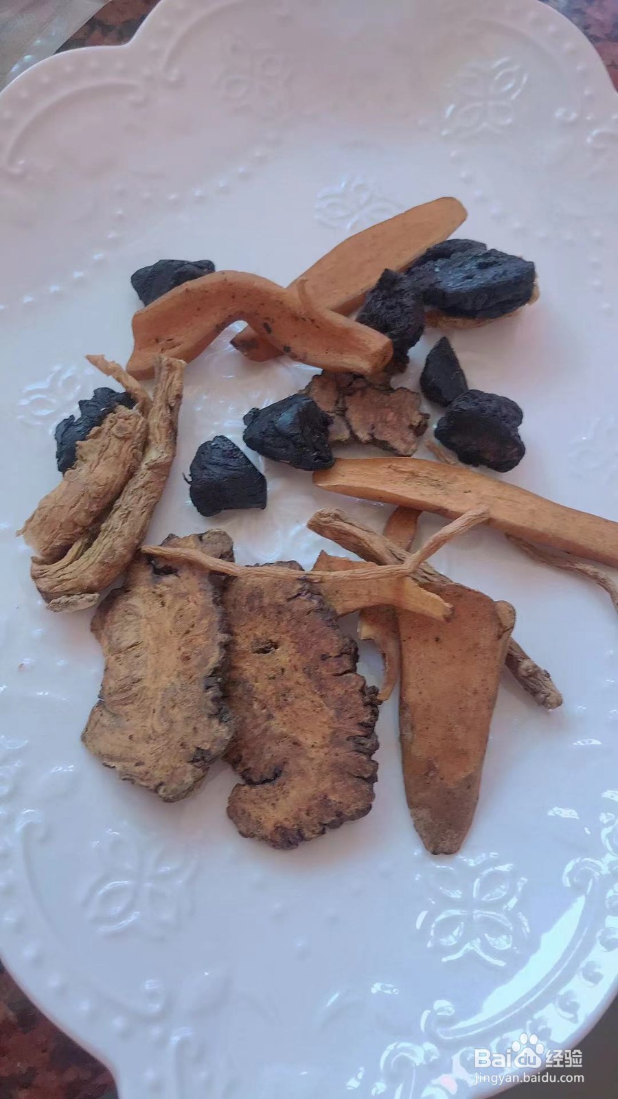 四物鸭汤的做法