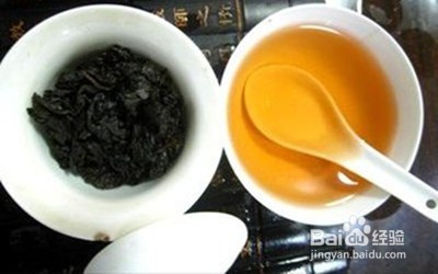 防止冬季嘴唇开裂方法