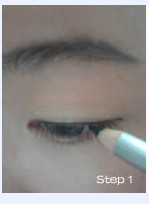 不脱妆眼线的画法