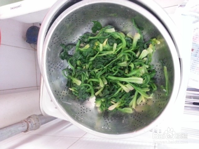 菠菜金针肉～一道很好吃的荤菜