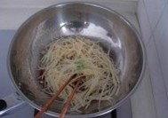 如何做一道美味的呛拌土豆丝