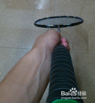 如何挑选适合你的羽毛球拍