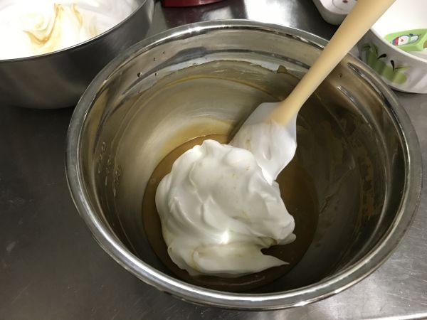 咖啡大理石纹戚风蛋糕