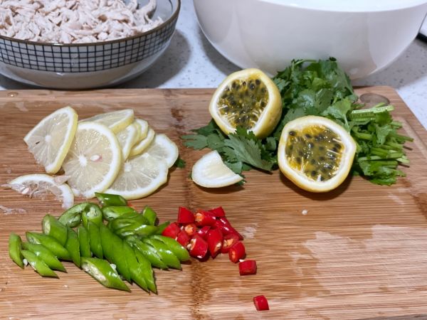 百香果柠檬手撕鸡