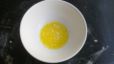 红曲班戟的做法