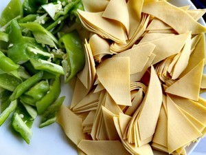 青椒干豆腐的做法