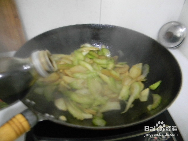 家常菜——蒜香土豆炒西芹