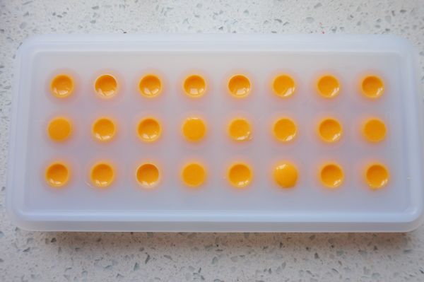 酥皮奶黄流沙月饼