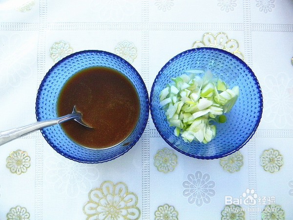 如何做青椒鸡蛋炸酱面