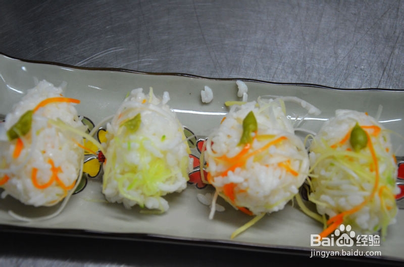 幸福美食：舌尖跳动的美味三文鱼寿司