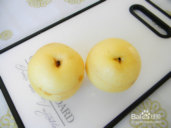 雪梨银耳盅的做法