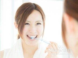 这些常吃的食物会导致口臭，你知道吗？