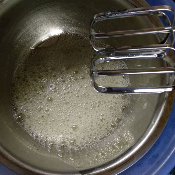 6寸处女座紫水晶鲜花蛋糕