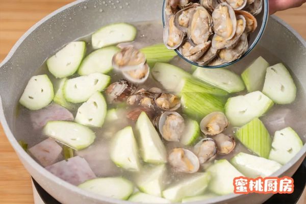 丝瓜芋头花甲汤