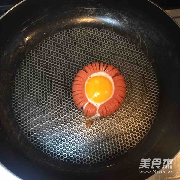 向日葵煎蛋的做法