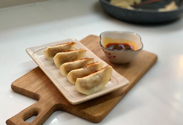 玉米猪肉生煎饺
