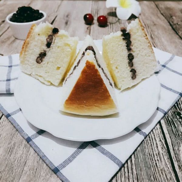 浓香蜜豆小吐司