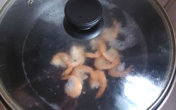 虾仁青瓜汁意面