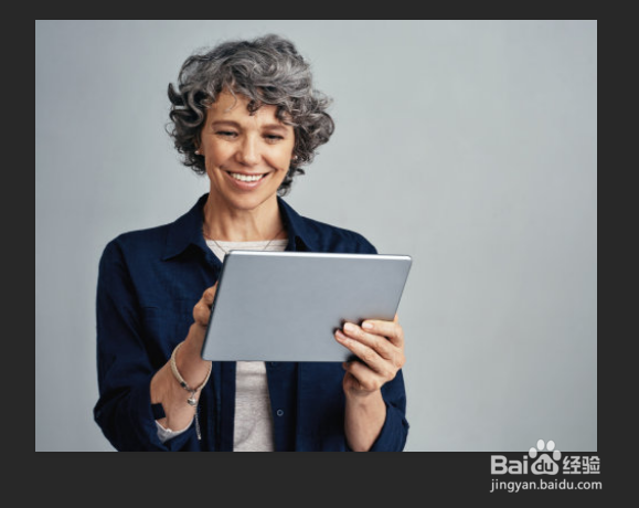 Photoshop如何给平台刻上logo