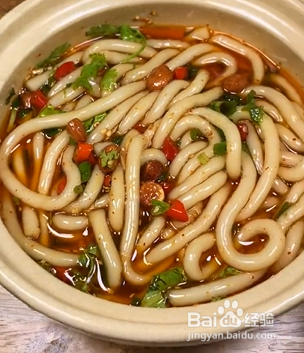 如何自制凉拌酸辣土豆粉?