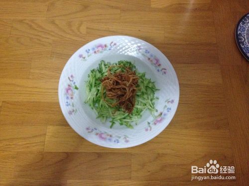 懒人爽口菜——黄瓜 金针菇 麻酱=凉菜