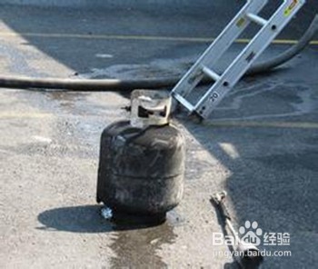 <b>煤气罐什么情况下容易爆炸</b>