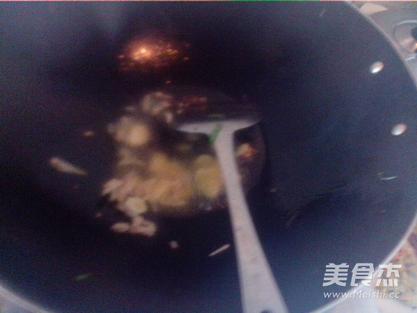 泡菜炒鸭肠的做法