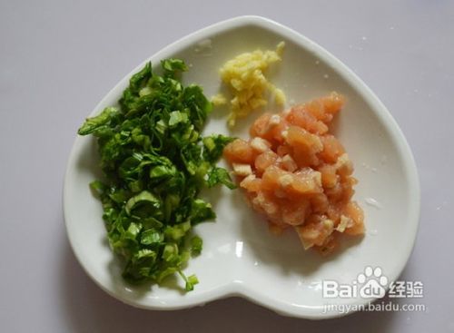 美味宝宝辅食：青菜鸡肉大米粥