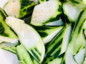 怎么做丝瓜肉沫咸蛋汤