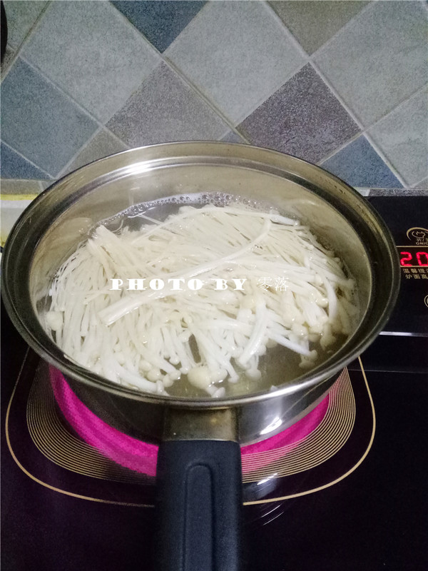 薄皮大馅素蒸饺