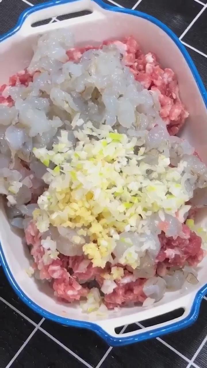 油炸猪肉卷怎么做？