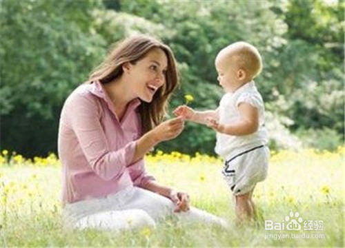 6－9个月婴儿智力游戏有哪些？如何开展？