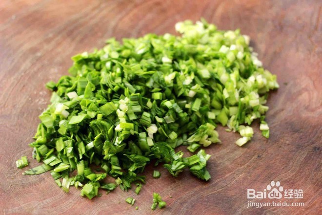 怎么包荠菜鸡蛋虾皮蒸包