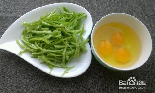 青椒炒鸡蛋的做法