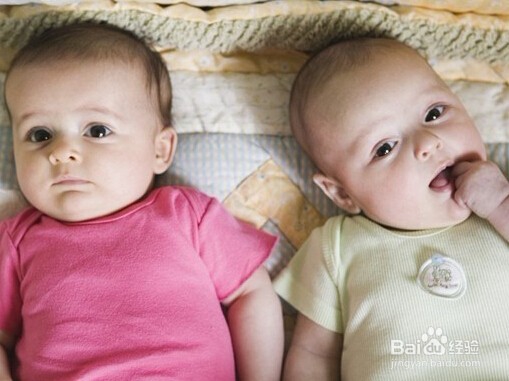 怎样避免孩子歪脖子？