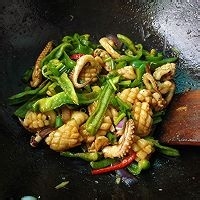 青椒爆炒鱿鱼花