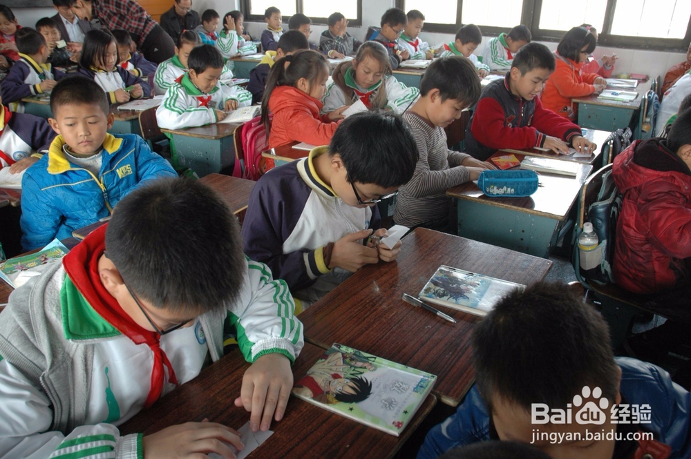 学生上课不听讲，你该怎么办？